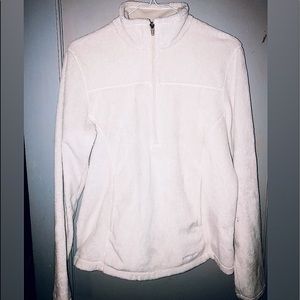 Off white Patagonia pullover . Great condition